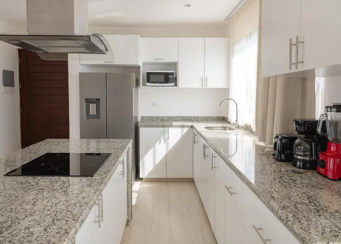 Penthouse Blue Luxury Kukulkan Apartment